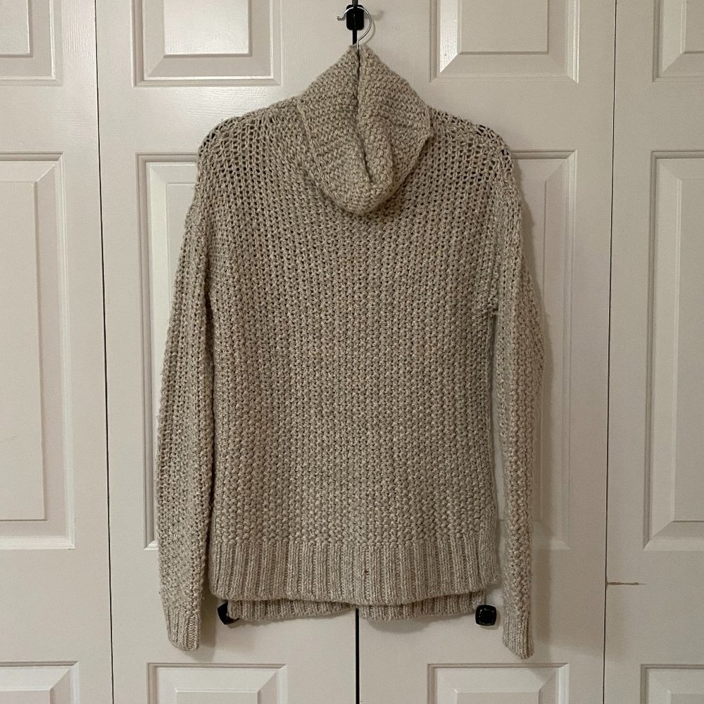 Warm Wool Blend Turtle Neck Chunky Sweater